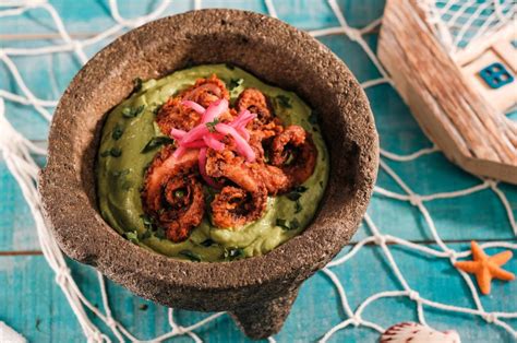 Chicharrón de camarones dorado y crujiente