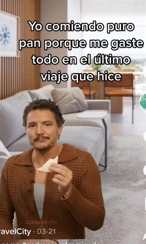 Meme de Pedro Pascal comiendo sándwich con la frase