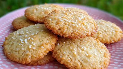 Galletitas de naranja y coco caseras, versión sin azúcar, listas para disfrutar