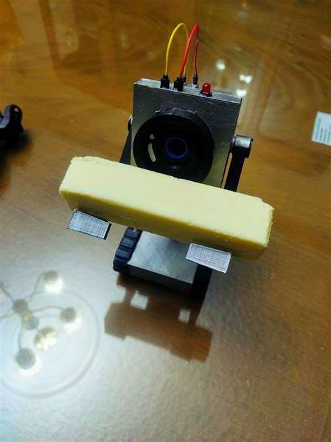 Robot Mantequilla sirviendo mantequilla