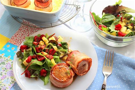Solomillo de cerdo albardado con ensalada