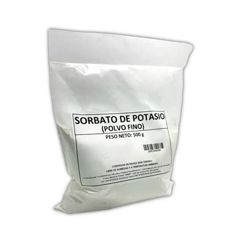 Esquema químico del sorbato de potasio y su función como agente antimicrobiano en matrices lácteas.