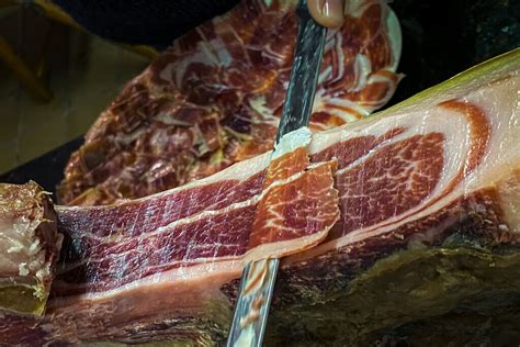 Diagrama ilustrando los mejores métodos de conservación para jamón entero y deshuesado