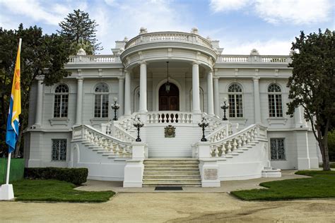 Fachada del Palacio Rioja, un ejemplo de la arquitectura patrimonial de Viña del Mar.