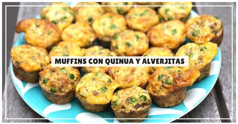 Muffins salados de quinua con huevo y alverjitas en un molde