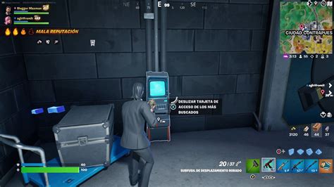 Imagen de una tarjeta de acceso de los Sangre Fría y un Arma Exótica Robada que suelta un jefe en Fortnite.