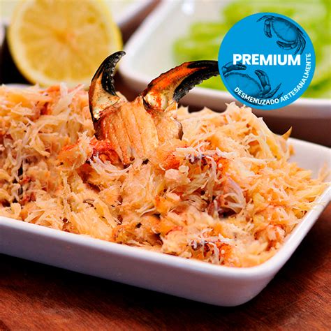 Imagen de carne de jaiba fresca desmenuzada, lista para usar.