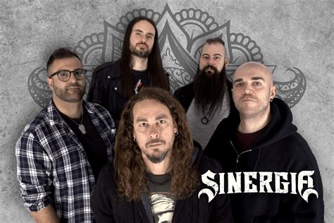 fotografía grupal de la banda Sinergia en sus inicios