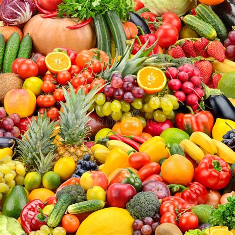 Imagen de frutas y verduras frescas y coloridas, mostrando la variedad de productos.