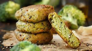 Foto de quesadillas veganas de quinoa y brócoli cortadas