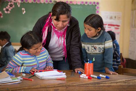 Esquema que representa los pilares de la educación inclusiva: equidad, participación, accesibilidad y flexibilidad curricular.