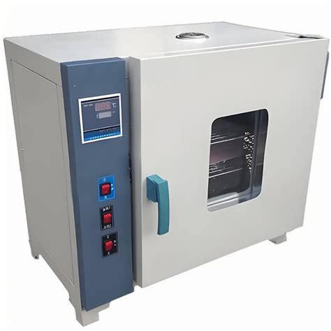 Componentes internos de un horno de laboratorio con circulación de aire