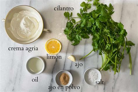 Proceso de preparación de la salsa de crema con nuez moscada