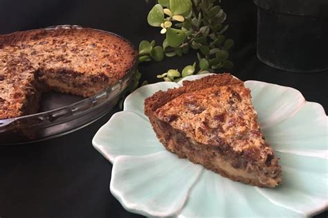 Pastel de la Reina Isabel con dátiles y nueces