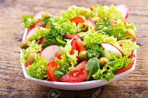 Ensalada fresca de locos con vegetales