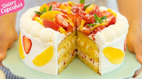 Tarta dulce de mariscos con frutas tropicales