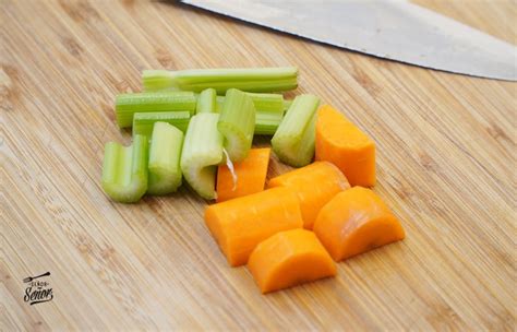 Infografía: Corte de verduras en dados para mirepoix.