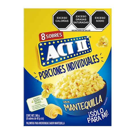 Representación de palomitas de maíz de microondas en su bolsa