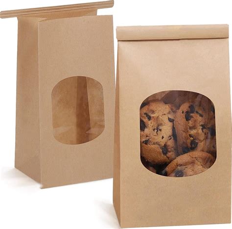 Ejemplos de diferentes tipos de empaques para galletas, incluyendo bolsas de celofán, bolsas de papel con ventana y bolsas de pie.