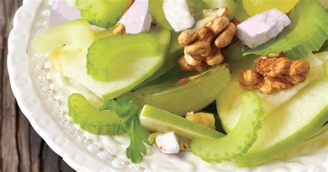 Ensalada de apio y manzana, con nueces