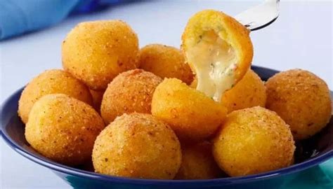 infografía mostrando variaciones de bolitas de queso por país