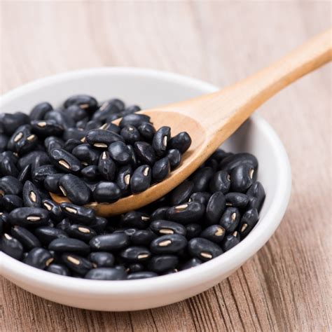 Infografía sobre los beneficios de los porotos negros para la salud