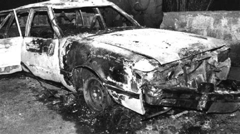 Fotografía del vehículo de Augusto Pinochet después del atentado de 1986