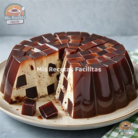 Ingredientes para gelatina con galletas, incluyendo galletas Marías, leches condensada y evaporada, grenetina y chocolate