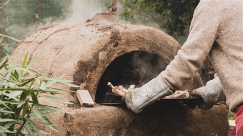 Horno de barro casero listo para usar