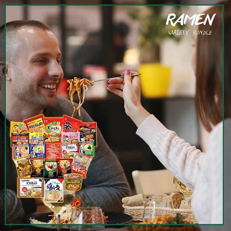 Variedad de paquetes de ramen instantáneo vegano coreano en un estante