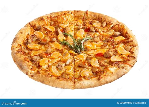 Foto creativa de una pizza decorada con vegetales formando una cara sonriente