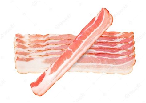 Tiras de tocino ahumado crudo envasadas, listas para cocinar