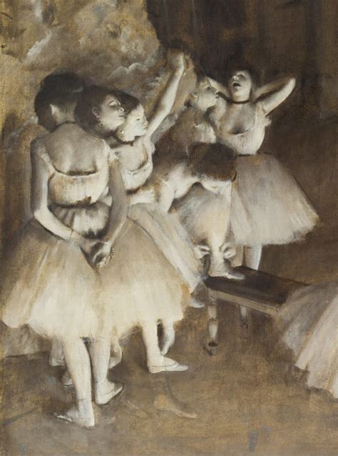 Bailarinas de Edgar Degas en una escena de ensayo, mostrando el movimiento y la atmósfera del estudio.