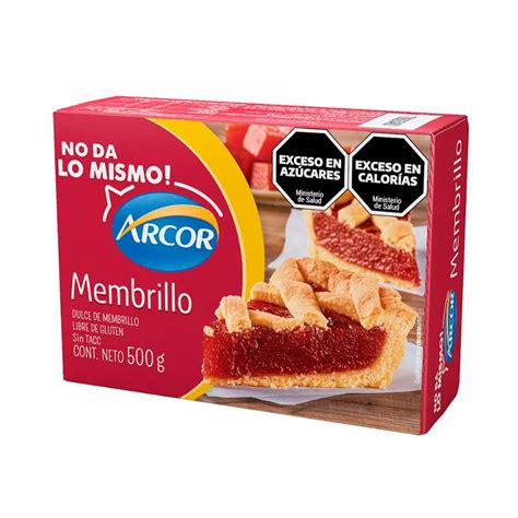 Fotografía de un bloque de dulce de membrillo Arcor en su empaque original