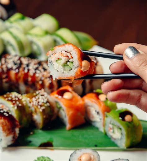 Sushi y platos Nikkei con vista panorámica