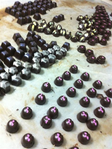 Bombones desmoldados y listos para disfrutar