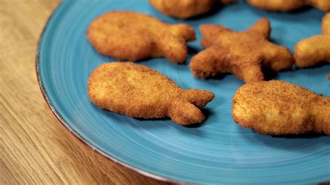 Esquema de preparación de nuggets de pescado caseros para niños