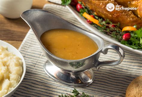 Foto de salsa gravy espesa y brillante