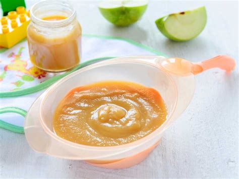 Foto de papilla de manzana casera