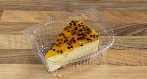 Imagen de un postre de maracuyá con yogur y semillas de chía