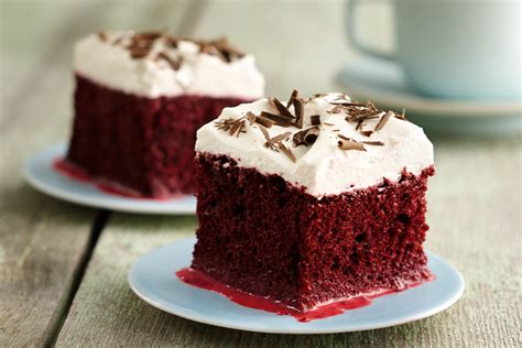 Collage de tortas famosas del mundo: Cheesecake, Red Velvet, Tres Leches