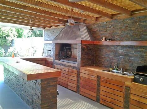 Materiales de construcción para quinchos y parrillas