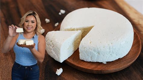 Foto de plato de queso fresco con ají oro y orégano