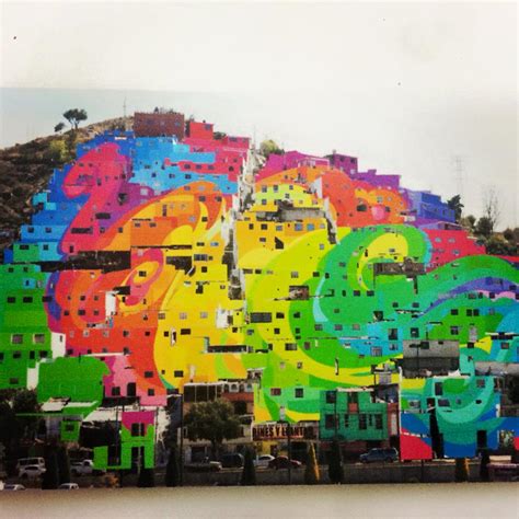 Vista panorámica del macromural de Las Palmitas en Pachuca, Hidalgo