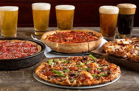 Maridaje de pizza romana con cerveza artesanal