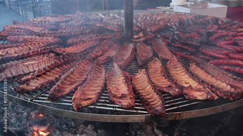 Chorizos curándose al aire libre