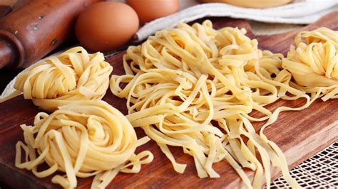 Ingredientes básicos para fideos de arroz caseros
