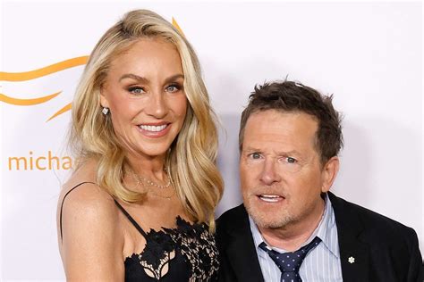 Foto reciente de Michael J. Fox y Tracy Pollan con sus cuatro hijos sonriendo