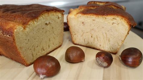 Ingredientes para el bizcocho de castañas dispuestos en una mesa