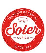Fotografía atractiva de una selección de productos de Cecinas Soler (jamón, longanizas, salame)
